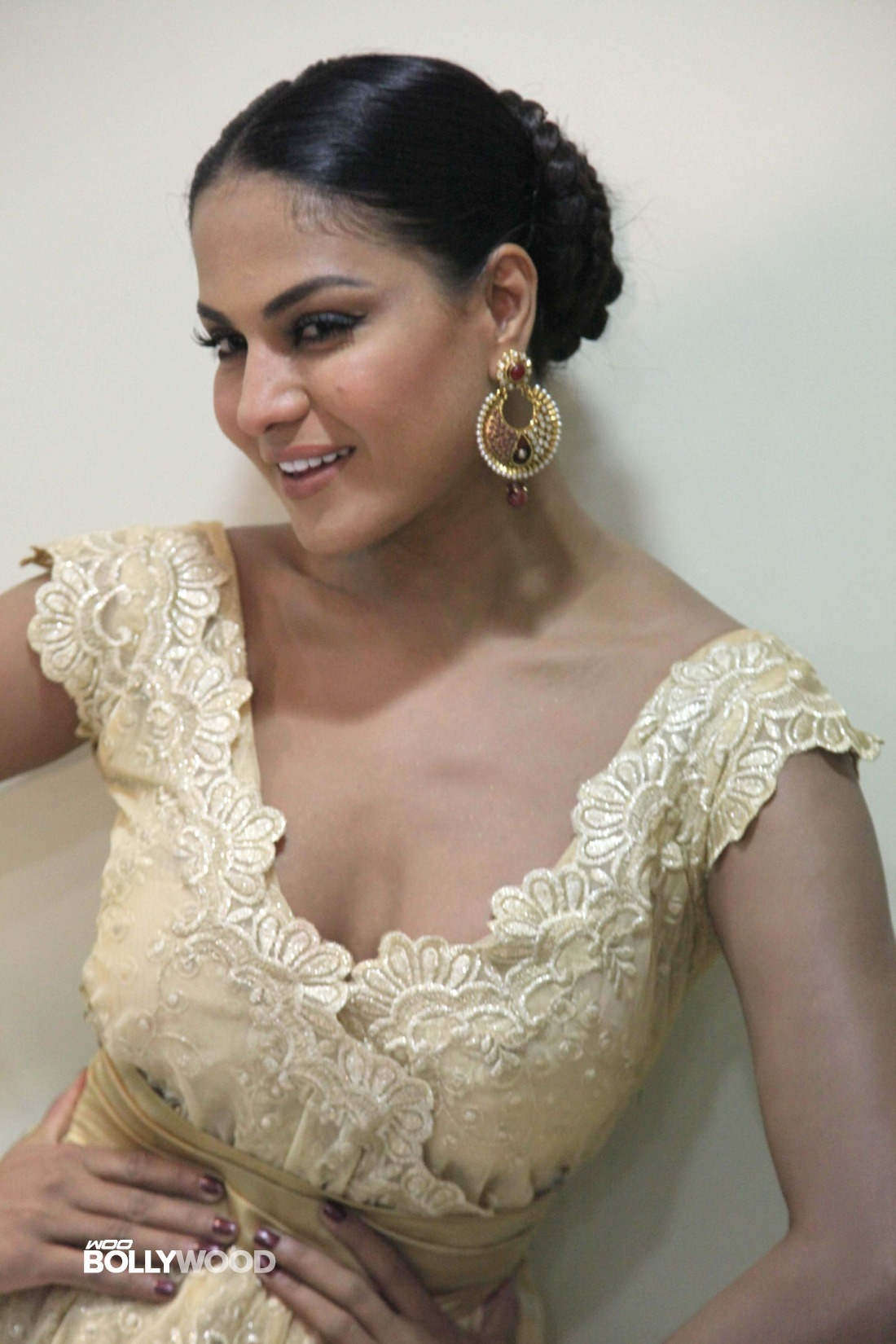 Veena Malik Looking Superb