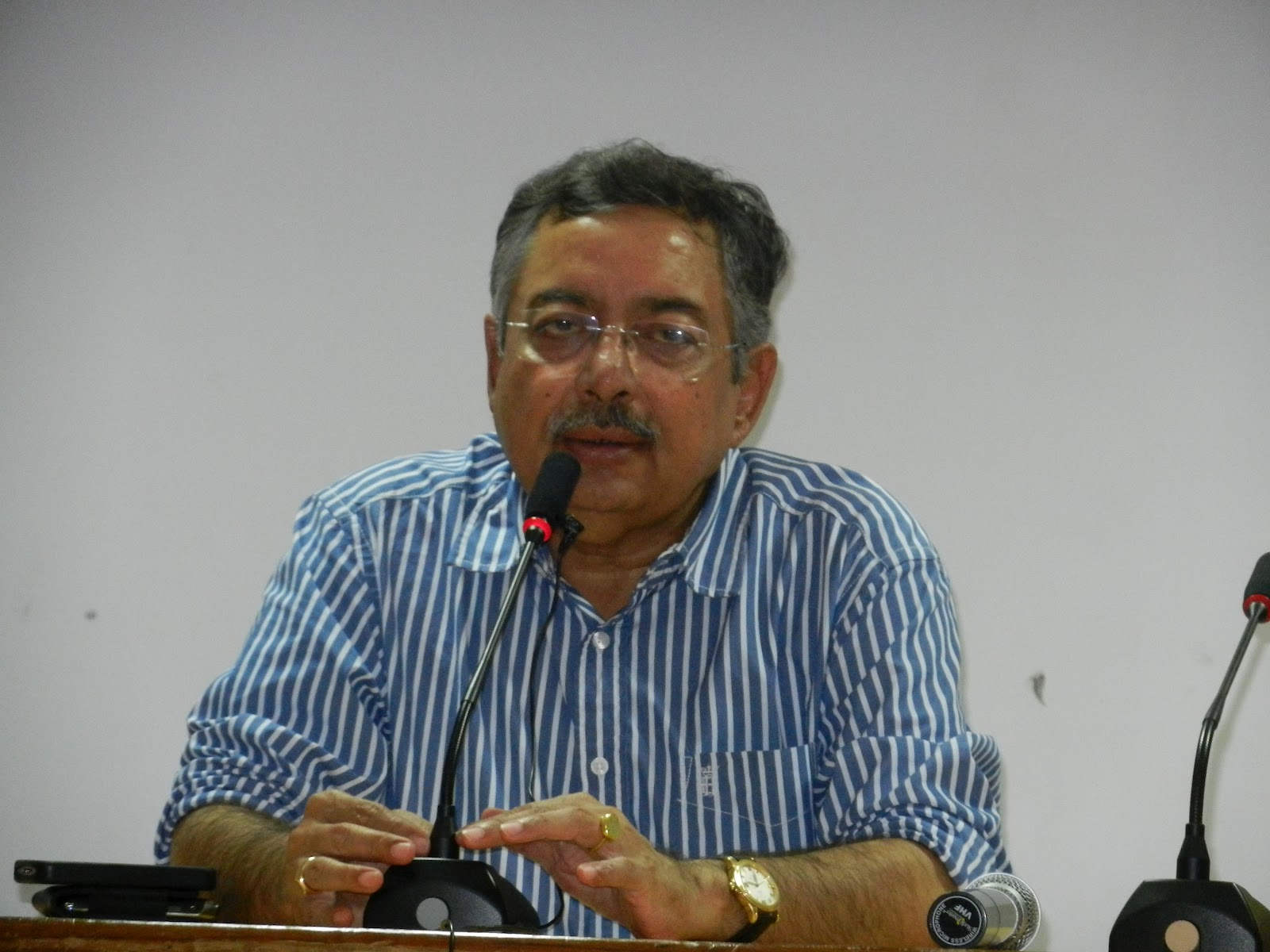 Vinod Dua At Conference