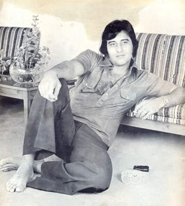 Old Picture Of Vinod Khanna