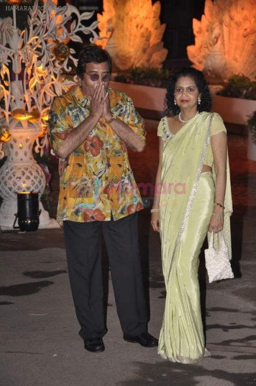 Vinod Khanna And Mandira Bedi