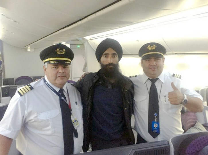 Waris Ahluwalia With Pilots