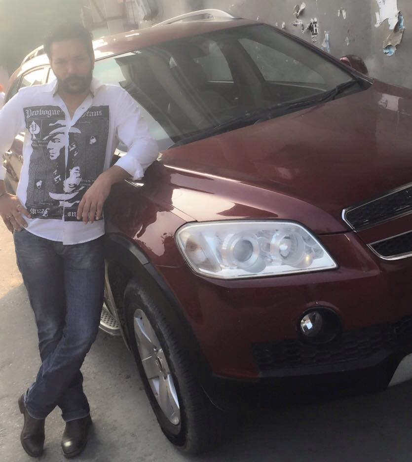 Yaad Grewal With His Car