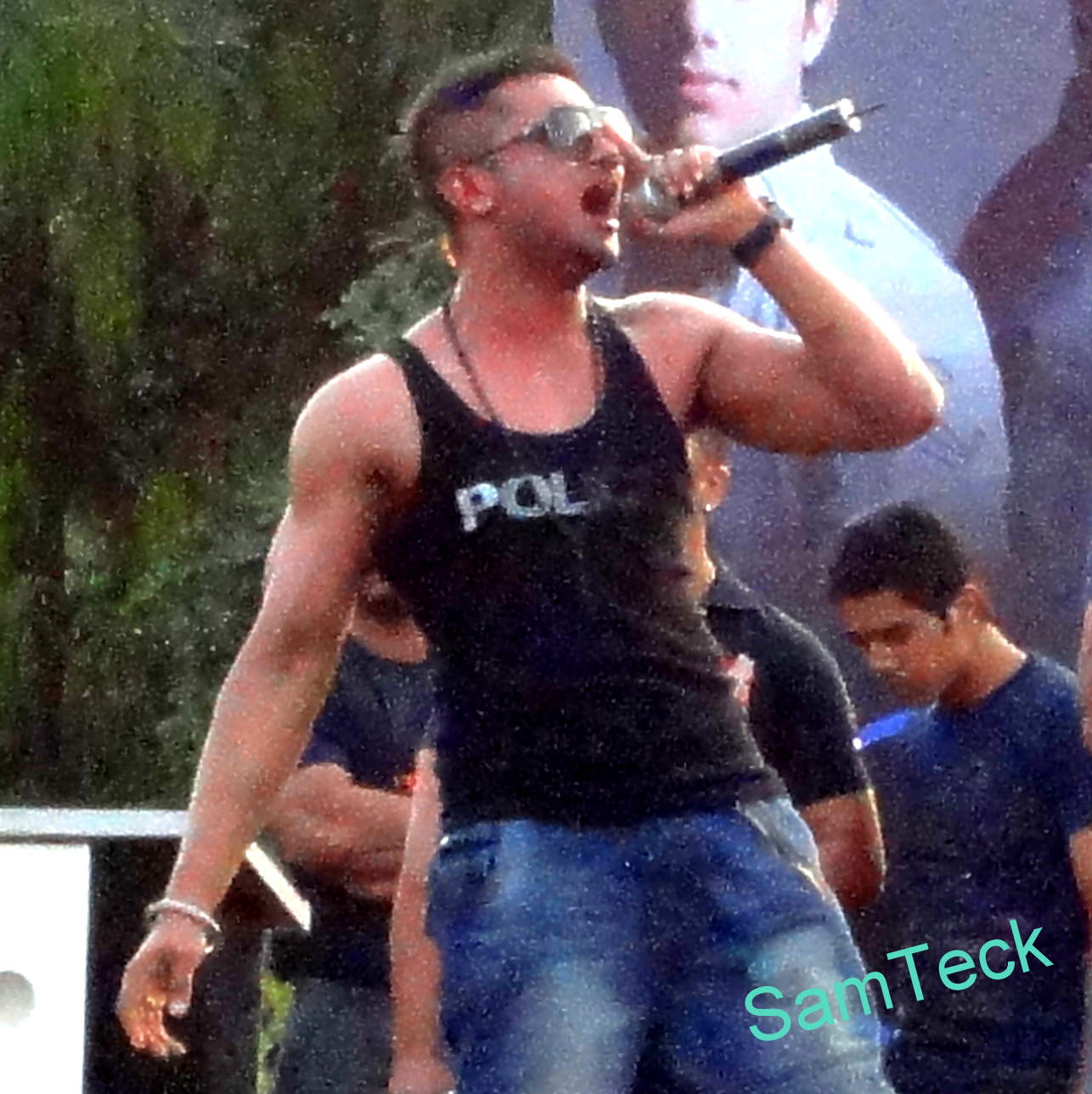 Honey Singh At Stage