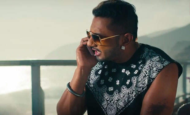 Honey Singh Talking On Phone