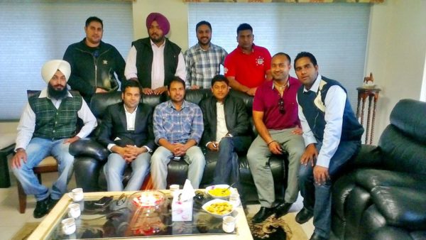 Amrinder Gill In Canada With Fans