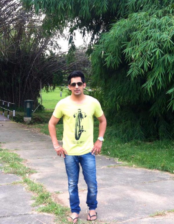 Babbal Rai In Green T-Shirt