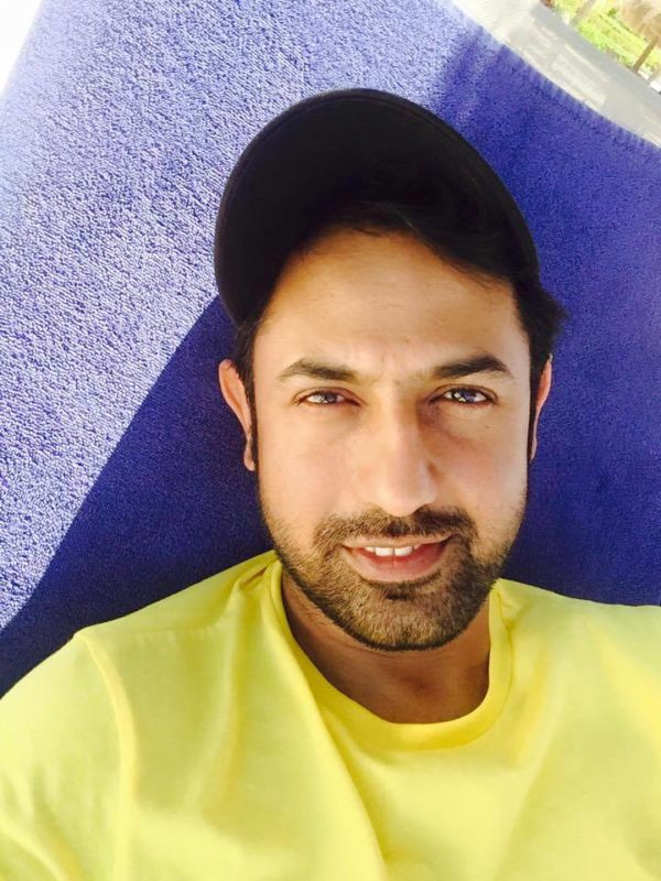 Gippy Grewal In yellow T-Shirt