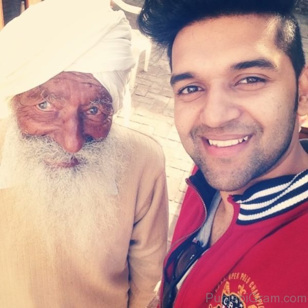 Guru Randhawa With Old Man-575