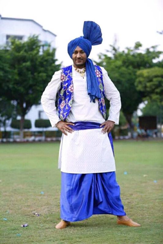 Harbhajan Mann In Traditional Dress