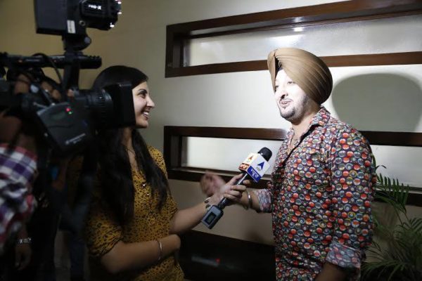 Inderjit Nikku During Interview