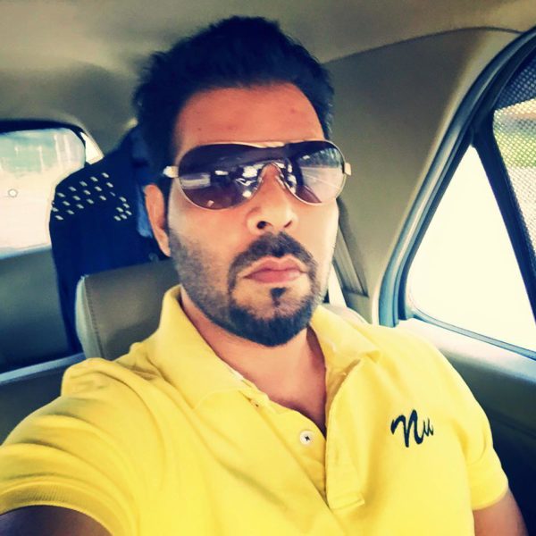 Kanth Kaler In Yellow T-Shirt