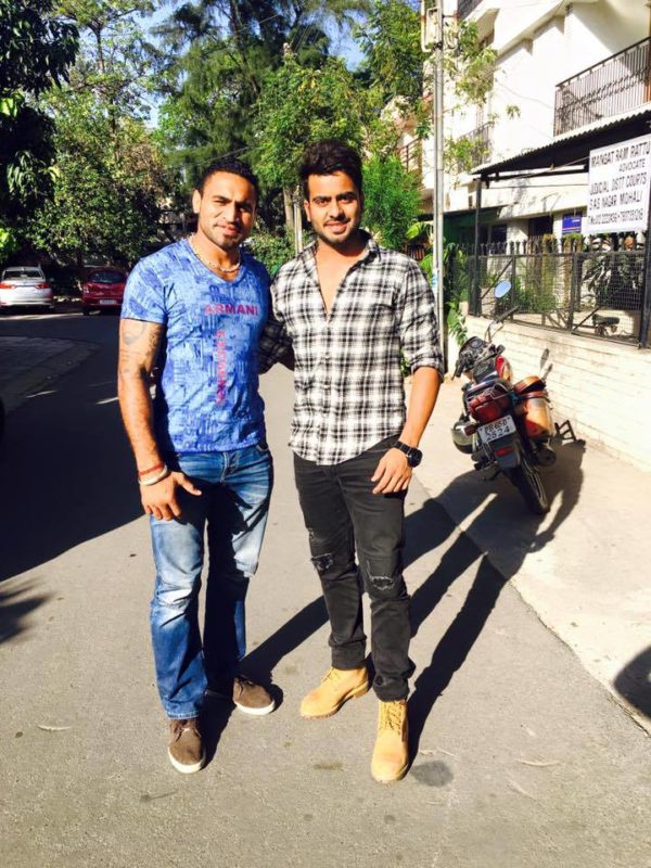 Mankirat Aulakh With Fans At Mohali