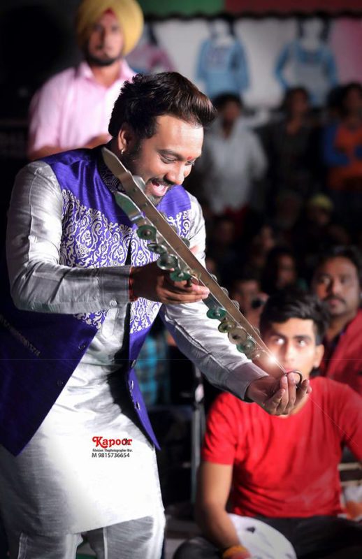 Master Saleem Playing Chimta