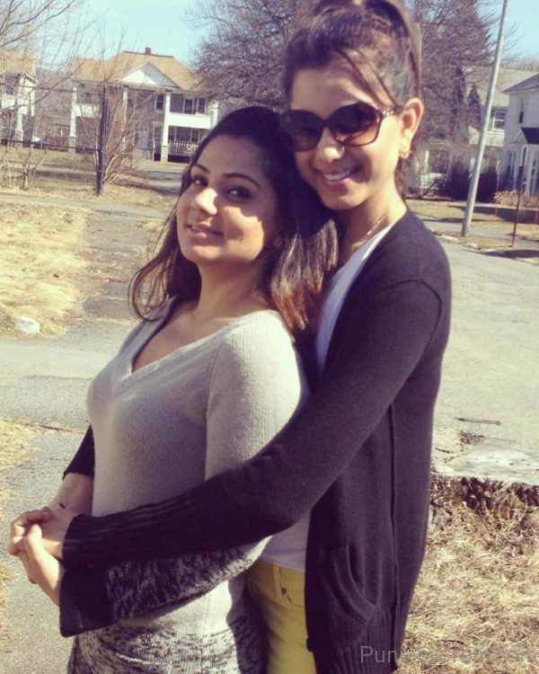 Monica Gill With Her Friend-046