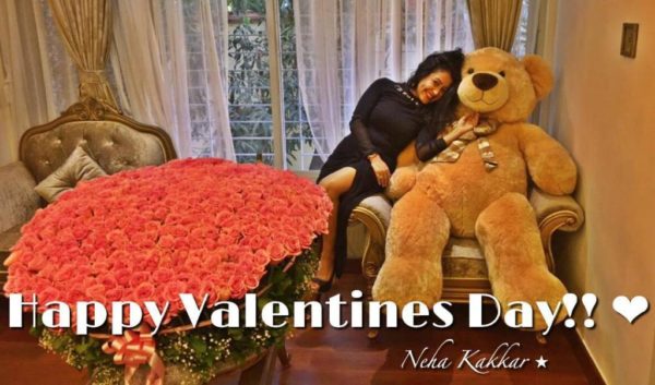 Neha Kakkar With Teddy Bear-088