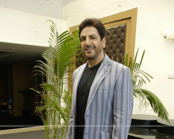 Gurdas Maan Pose For The Photographers During The Press Conference Of Film