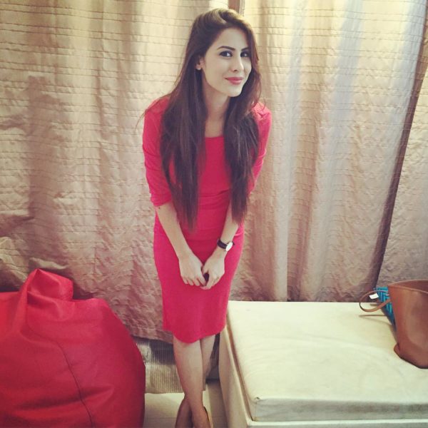Sheetal Thakur Wearing Red Outfit-090056