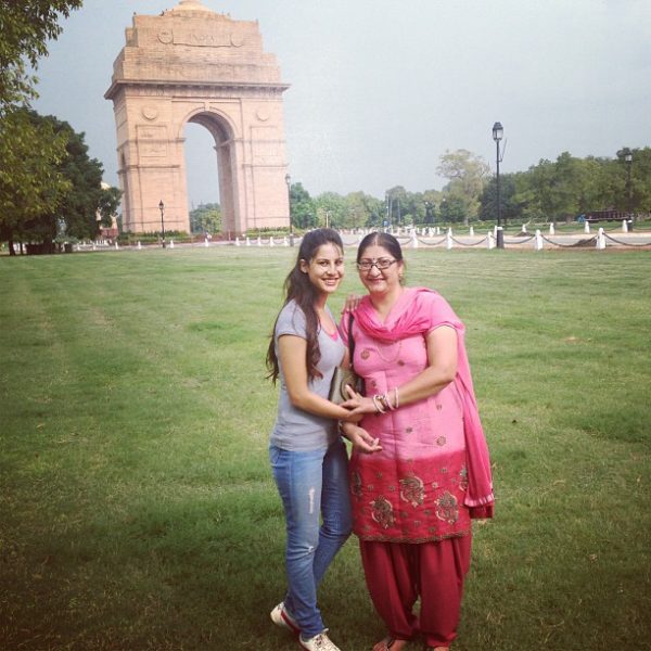 Sheetal Thakur With Mother-090050