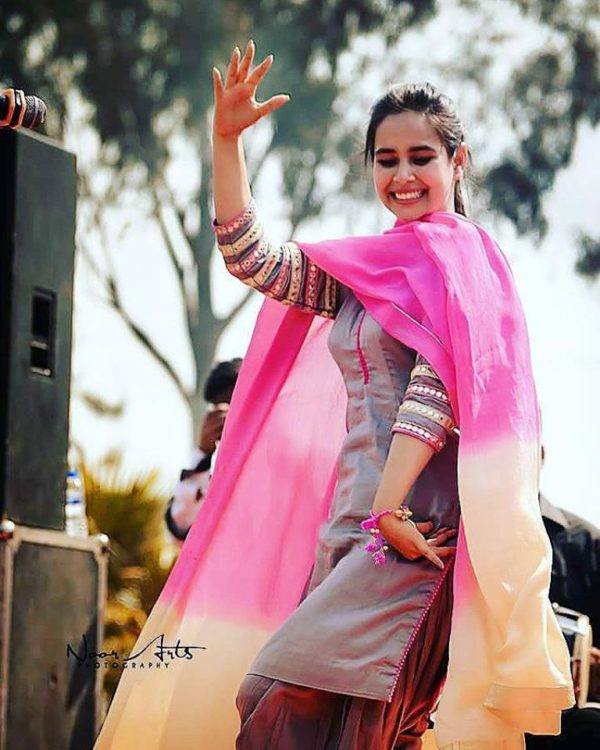 Sunanda Sharma Dancing On Stage-214
