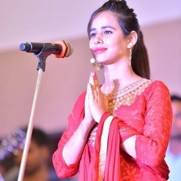 Sunanda Sharma Punjabi Singer-004
