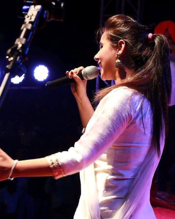Sunanda Sharma Singing On Stage-126