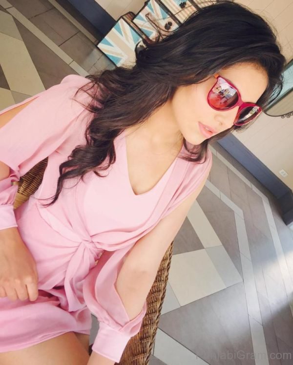 Ginni Kapoor In Pink Outfit-220