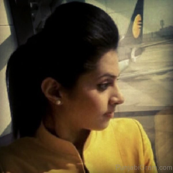 Image Of  Dakshita Kumaria Looking Admirable-201