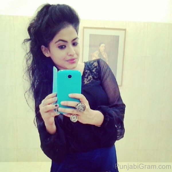 Pic Of Beauteous Simi Chahal -00294