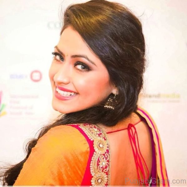 Picture Of Magnificent Simi Chahal -00234