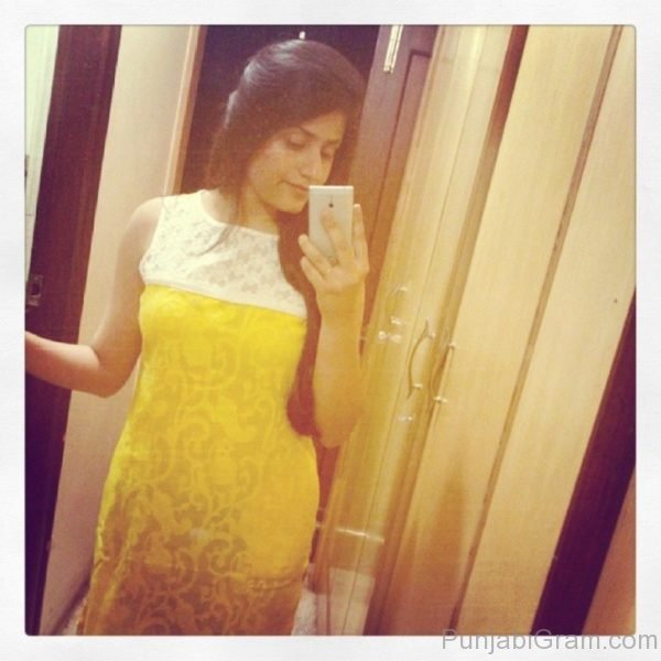 Raashi Sood In Yellow Dress-156