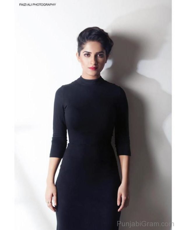 Ruhani Sharma In Black Outfit-259