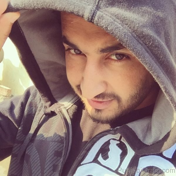 Jassi Gill Looking Personable-705