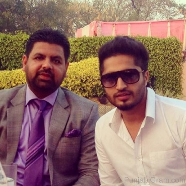 Jassi Gill Wearing Goggles-481