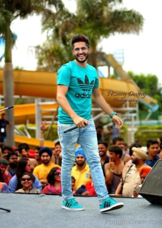 Jassi gill during stage performance in chandigarh