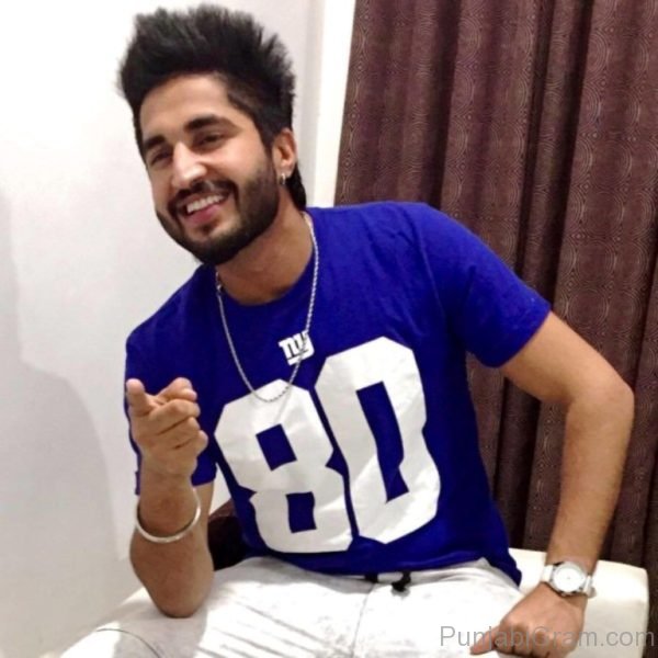 Jassi gill in blue t-shirt looking dashing