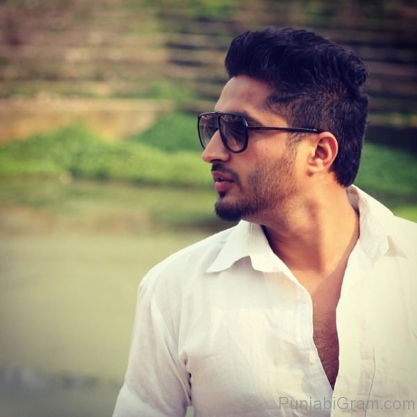 Side Pose Of Jassi Gill-510