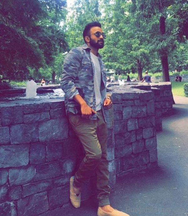 Dilpreet Dhillon Looking Handsome 489