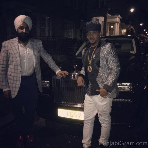 Image Of Jazzy B Looking Smart 422