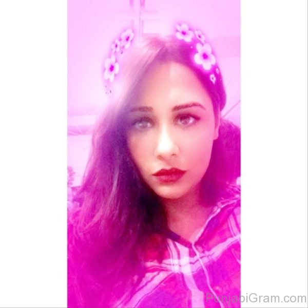 Image Of Mandy Takhar Looking Admirable 295