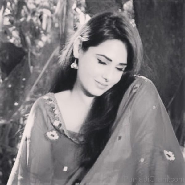 Image Of Mandy Takhar Looking Graceful 156