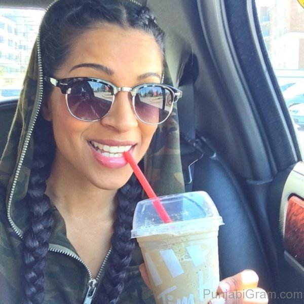 Photo Of Lilly Singh Looking Nice 2