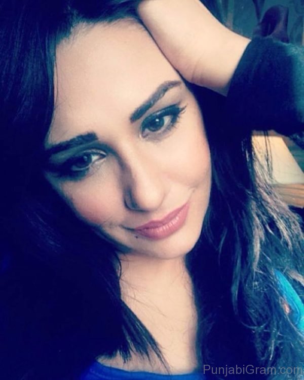 Photo Of Mandy Takhar Looking Admirable 300