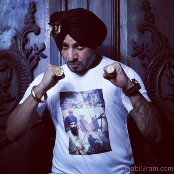 Photo Of Punjabi Superstar Jazzy B 318