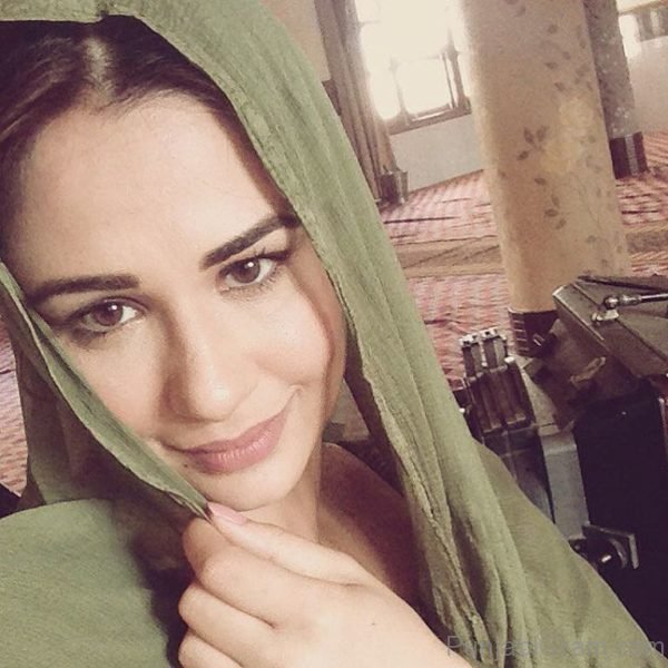 Photograph Of Mandy Takhar Looking Gorgeous 146