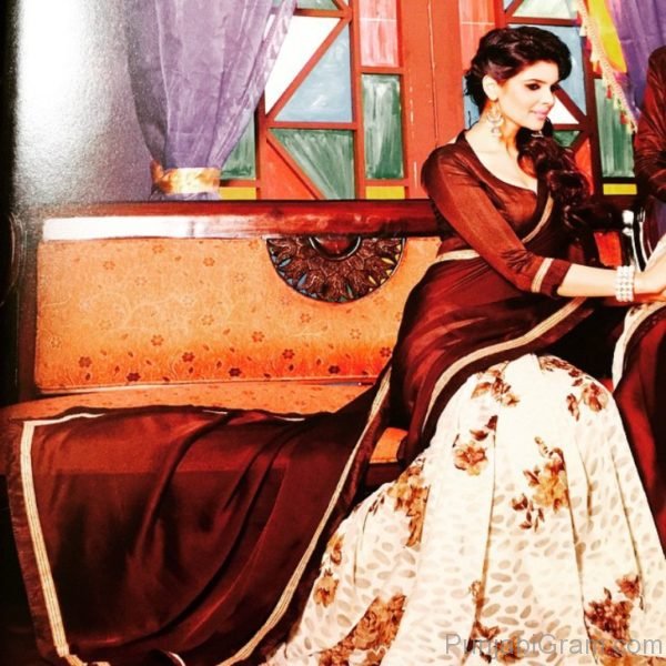 Photograph Of Punjabi Actress Ihana Dhillon 007