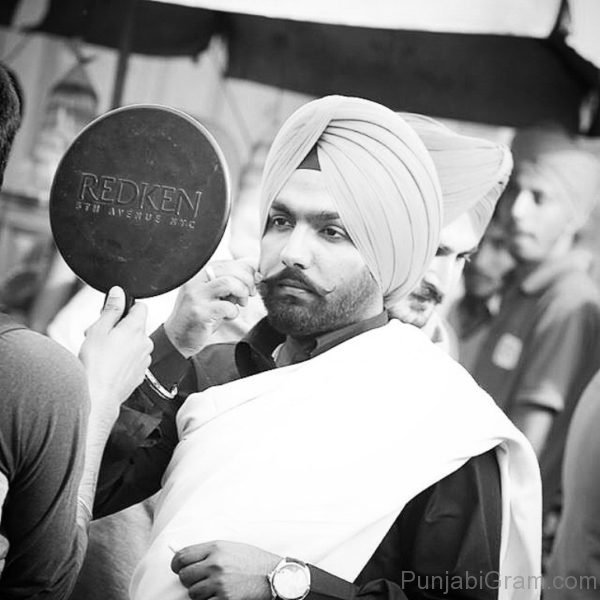 Pic Of Ammy Virk Looking Fashionable 770