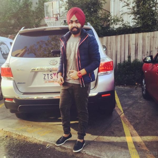 Pic Of Fashionable Ammy Virk 111