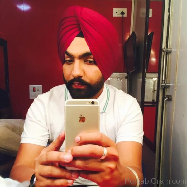 Picture Of Fashionable Ammy Virk 112