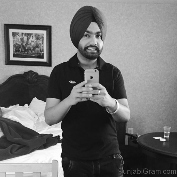 Picture Of Fashionable Ammy Virk 837