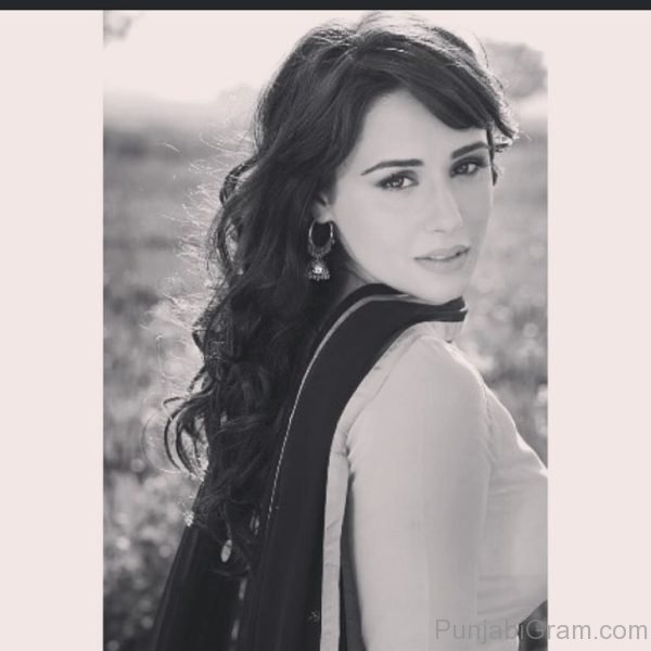 Picture Of Mandy Takhar Looking Magnificent 203